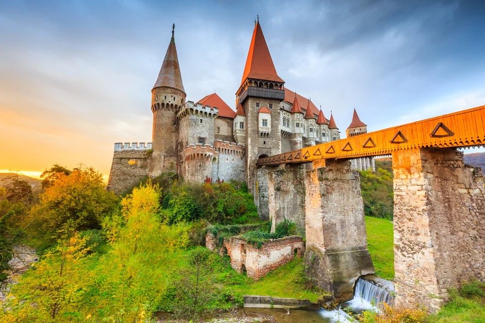 Hunedoara are doua obiective desemnate ”Destinatia Anului”