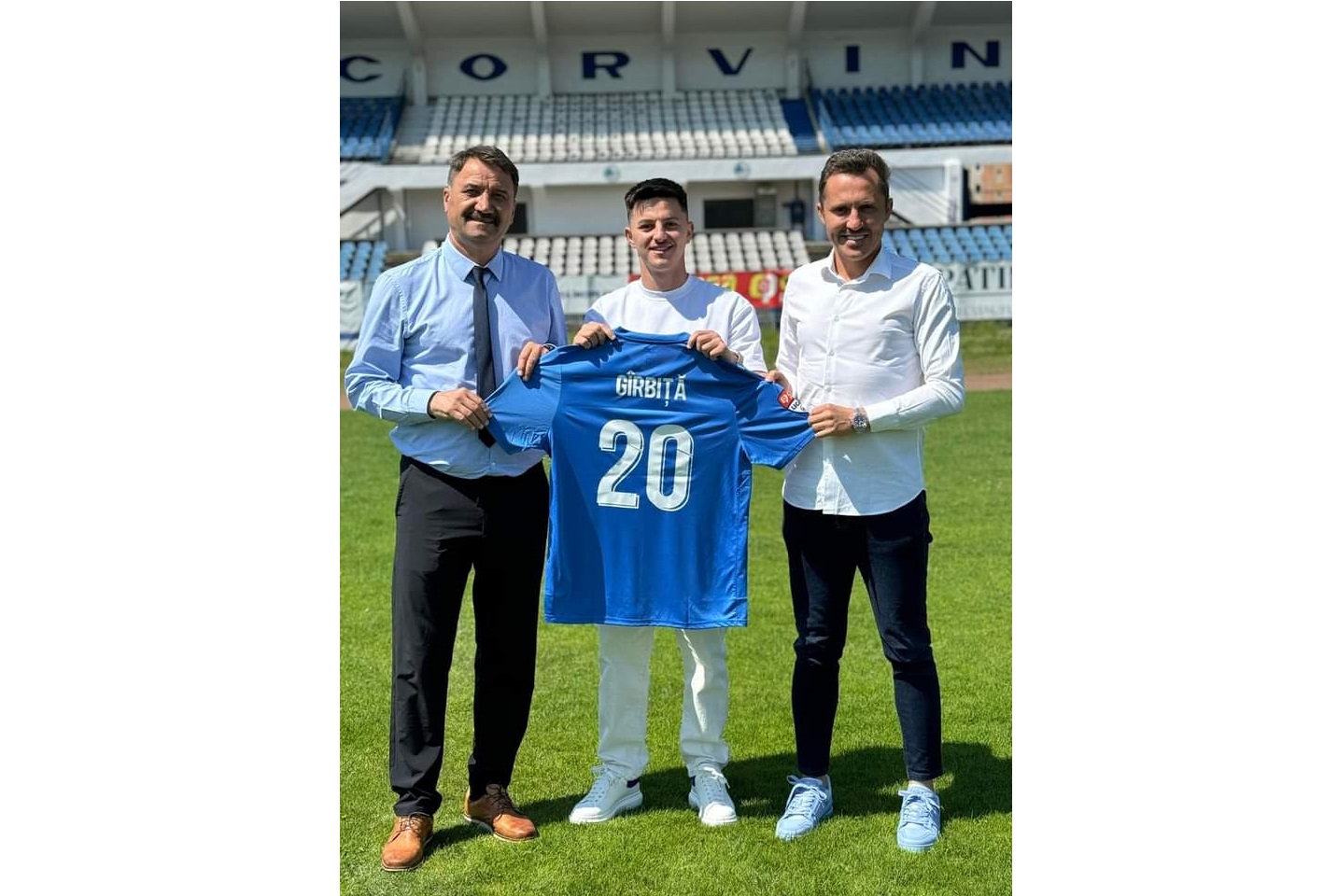 Corvinul face prima mutare! / Alexandru Girbita este noul ju­cator al echipei Corvinul Hunedoara