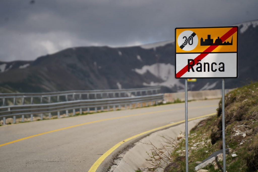 Transalpina s-a deschis in prima zi de vara