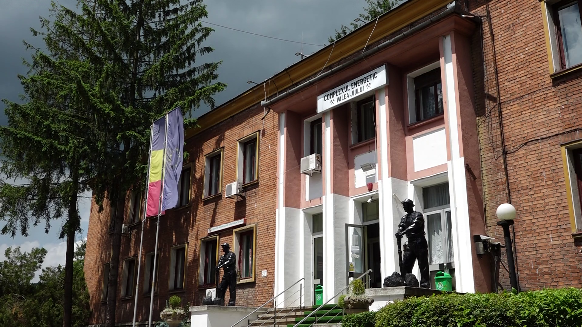 In loc sa fie preocupat de exploatarea carbunelui, / Sindicalistul Campean e preocupat de… microhidrocentrala de pe Baleia!