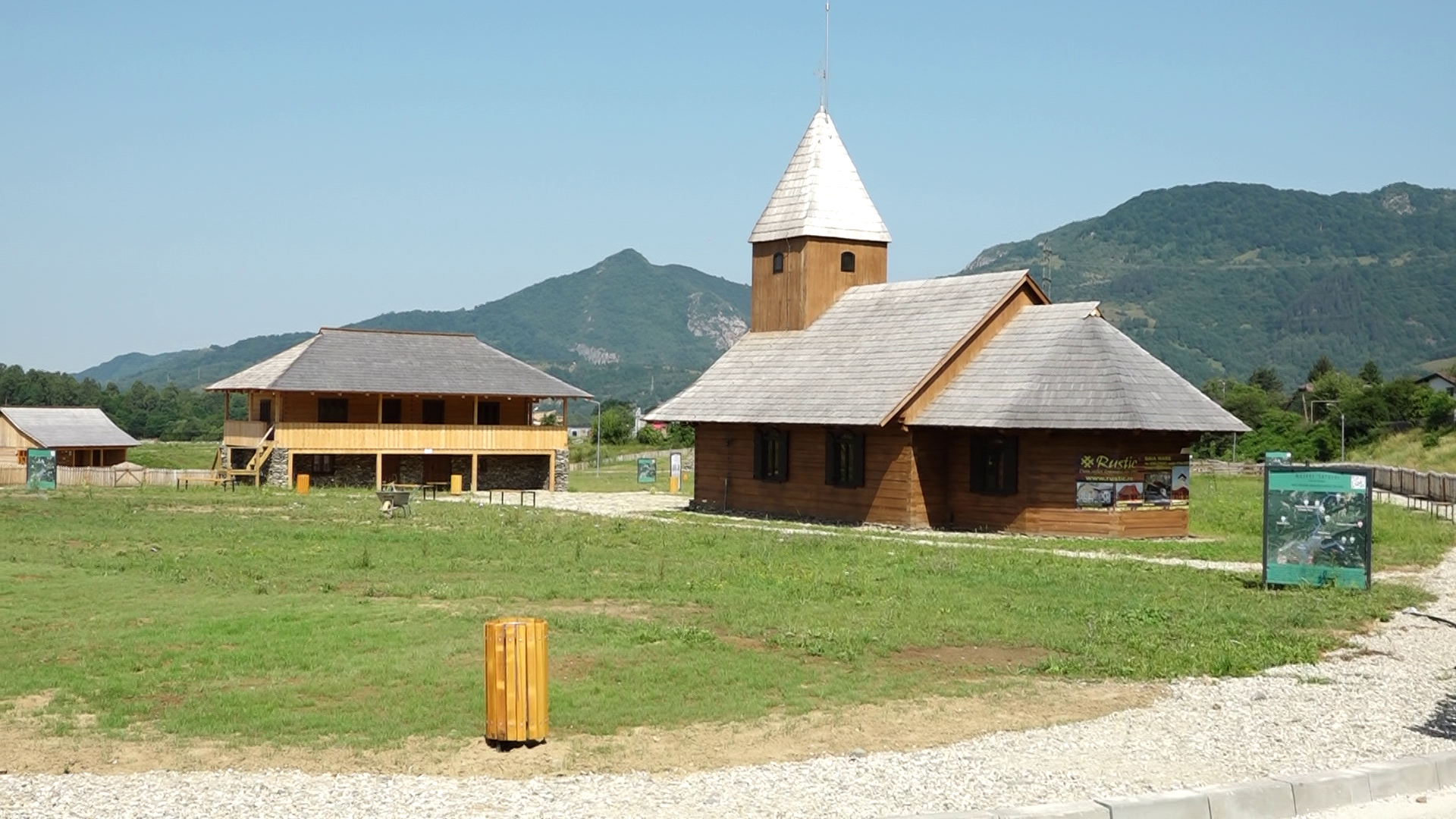 Petrila. Muzeul satului asteapta bransarea la curent