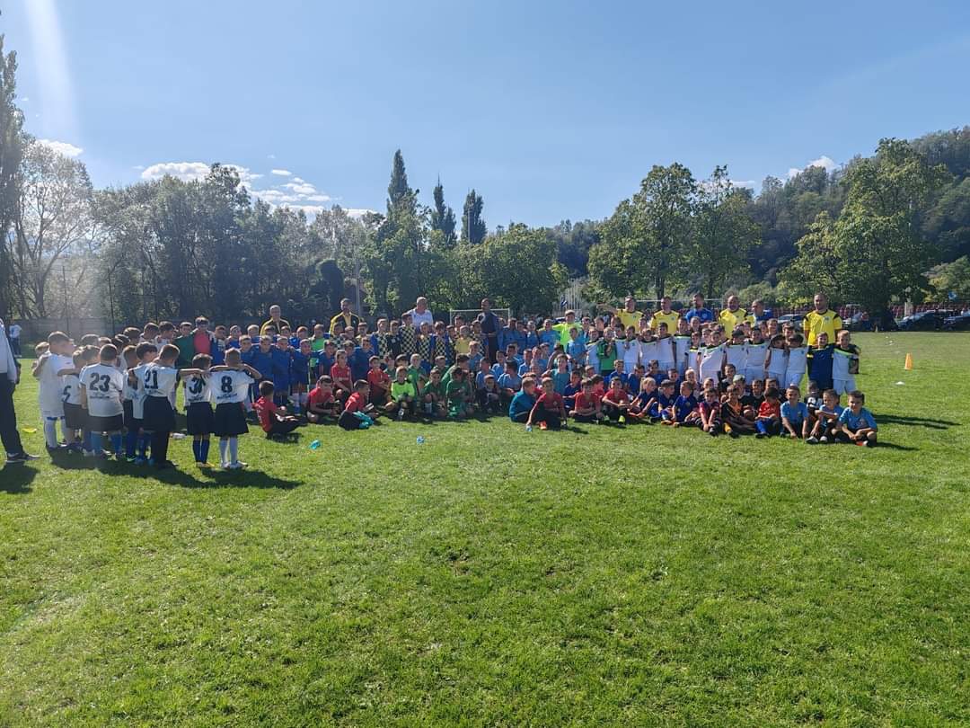 Interliga Nationala de Fotbal / 4 campionate intr-unul singur