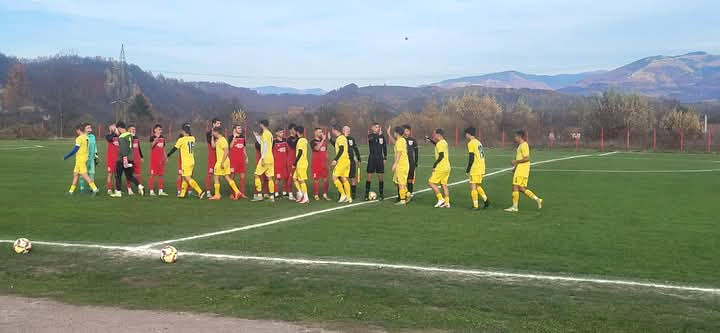 Fotbal. Liga 4. Lider neschimbat 