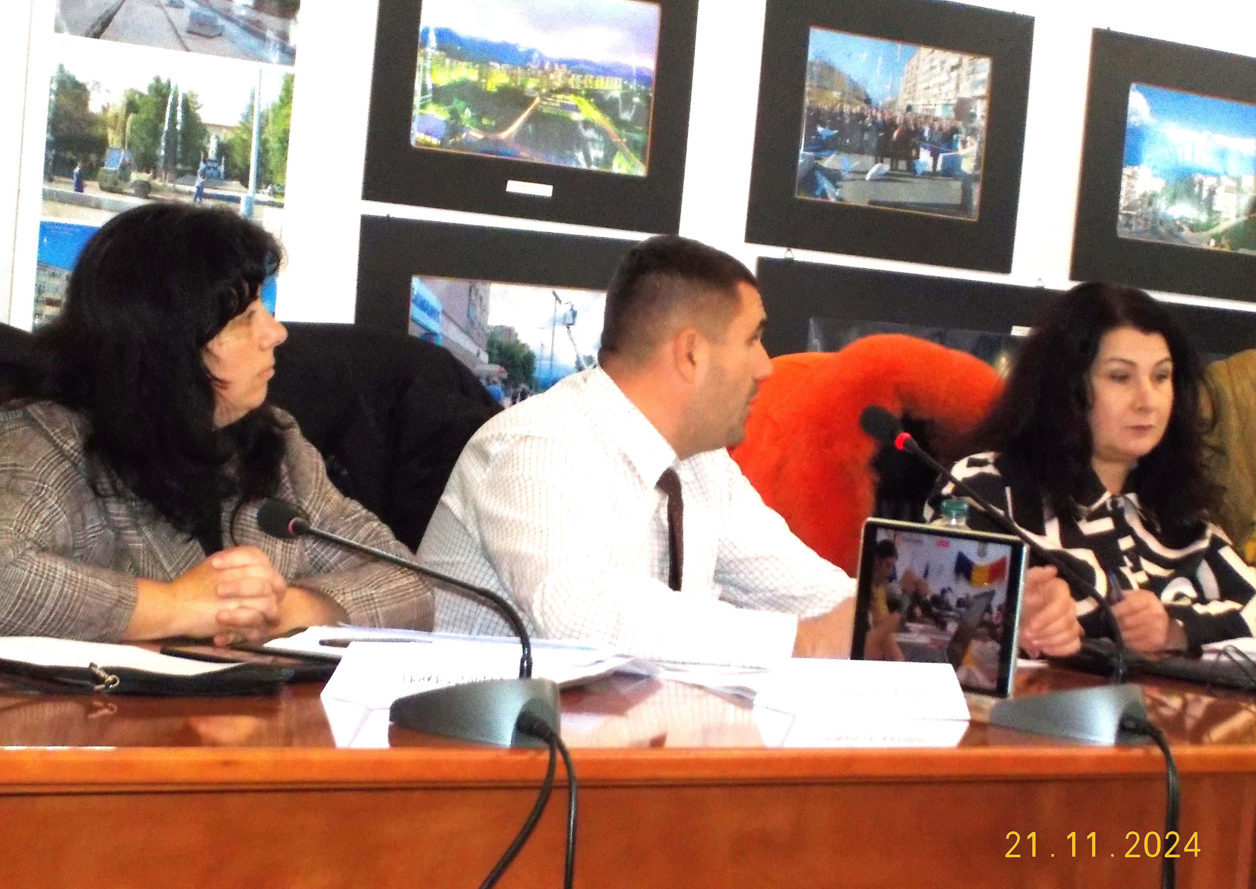 Vulcan. Controverse pe salarii