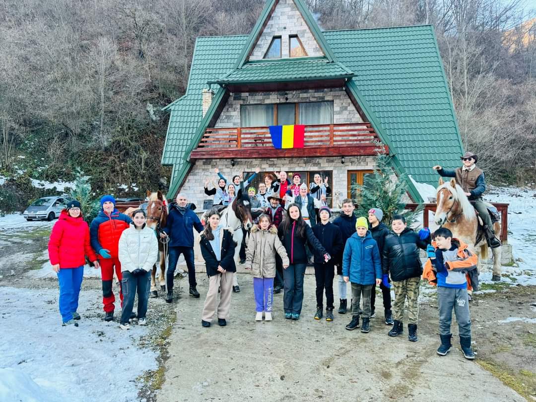 De 1 Decembrie / Elevii petroseneni au petrecut