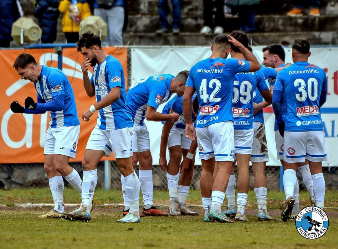 Fotbal. Liga 2 / Egal cu liderul