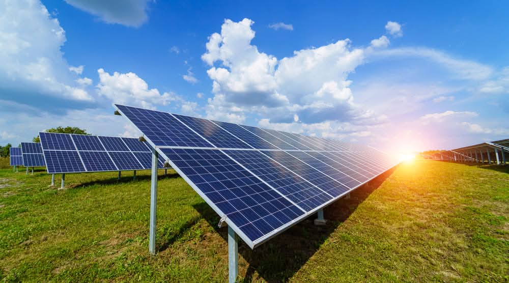 Petrosani va avea un parc fotovoltaic de 2,3 MW