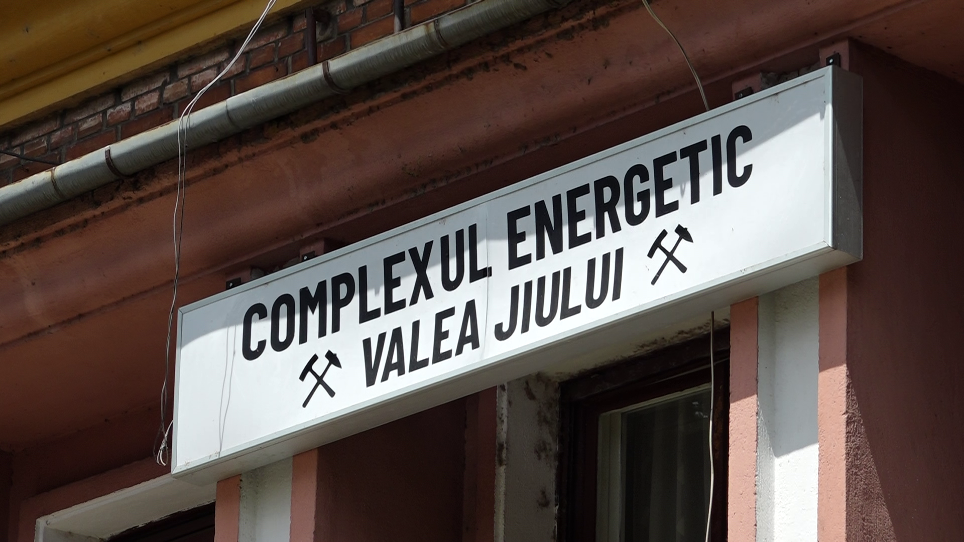 Dupa necalificati, / CEVJ angajeaza economisti