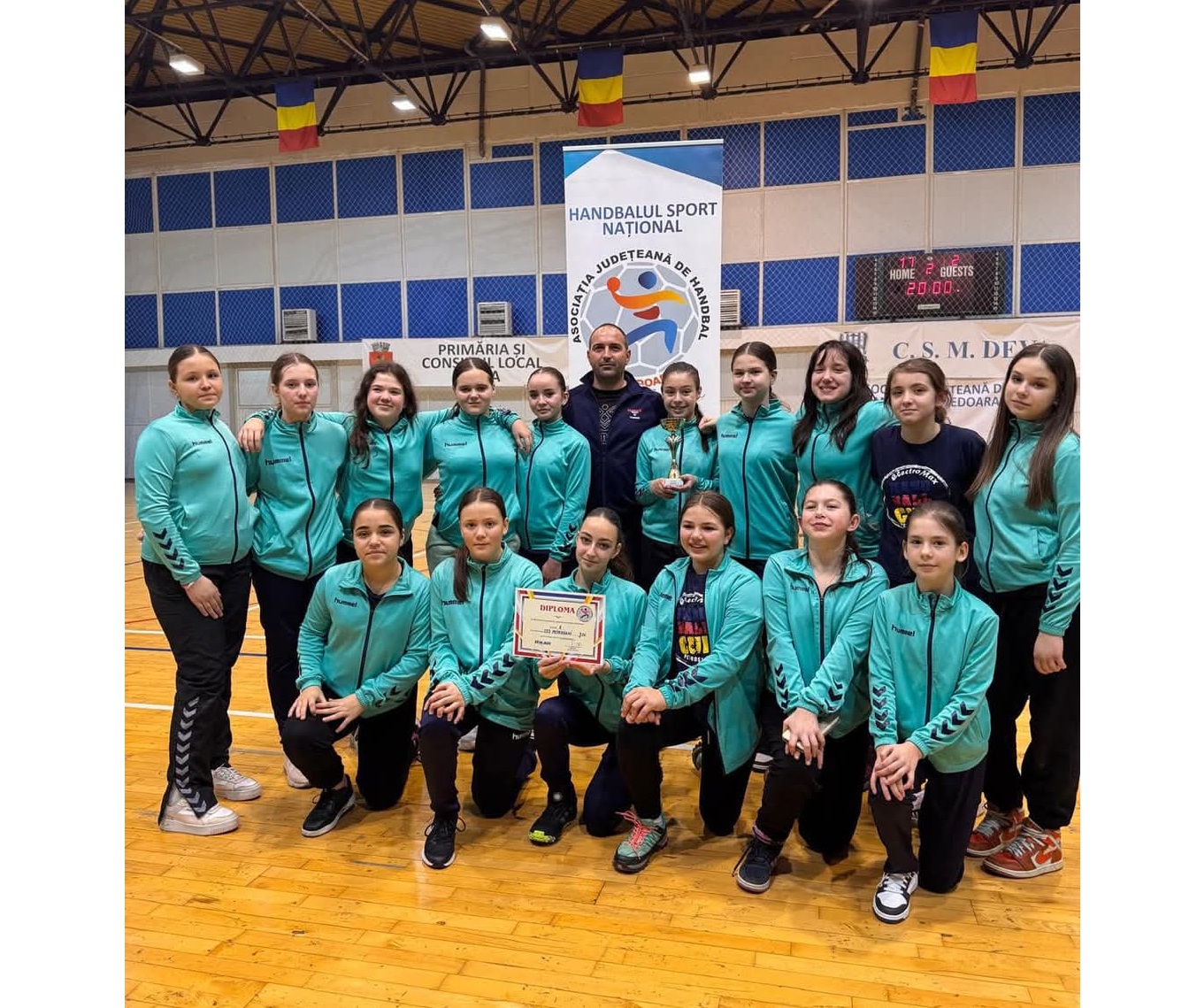 Handbal / Junioare 3 / Performanta notabila pentru vulcanence