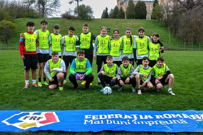 Fotbal. Cupa satelor. Castigatorii de la sat