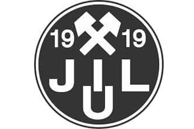 Fotbal. Liga 3. Play-out. CSM Jiul Petrosani - pe primul loc