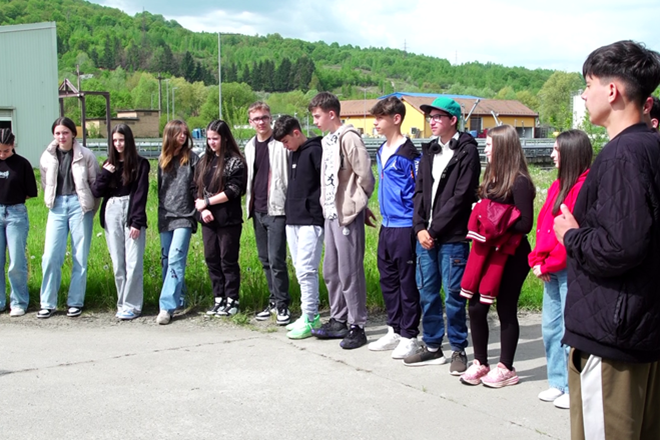 Direct de la sursa. Elevii au aflat cum se intoarce curata apa menajera in natura