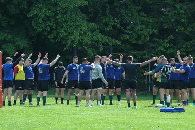 Rugby. Stiinta - invingatoare