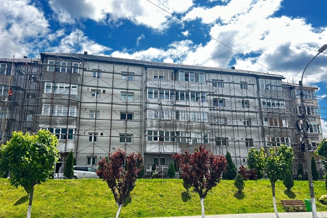 Eficientizarea energetica a blocurilor. Inca 4 luni pentru accesarea de fonduri