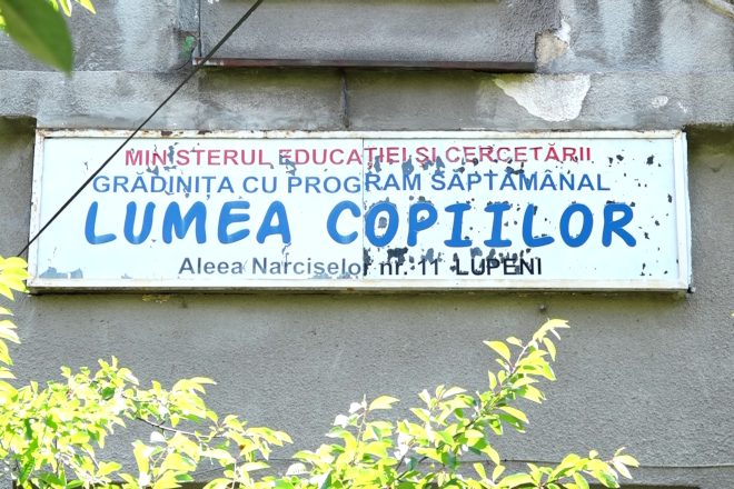 Lupeni / Au inceput lucrarile la „Lumea Copiilor”