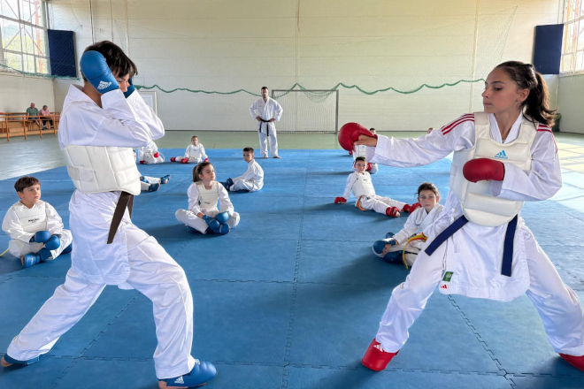 Pentru karateka, noi competitii