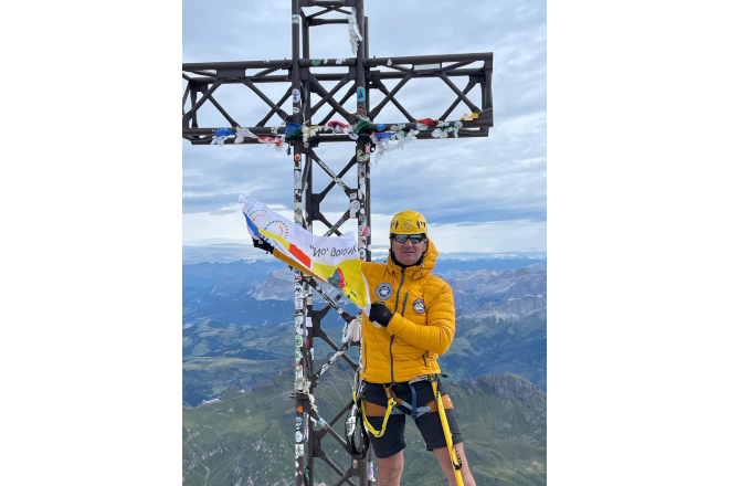 Politist hunedorean pe piscul Muntilor Dolomiti