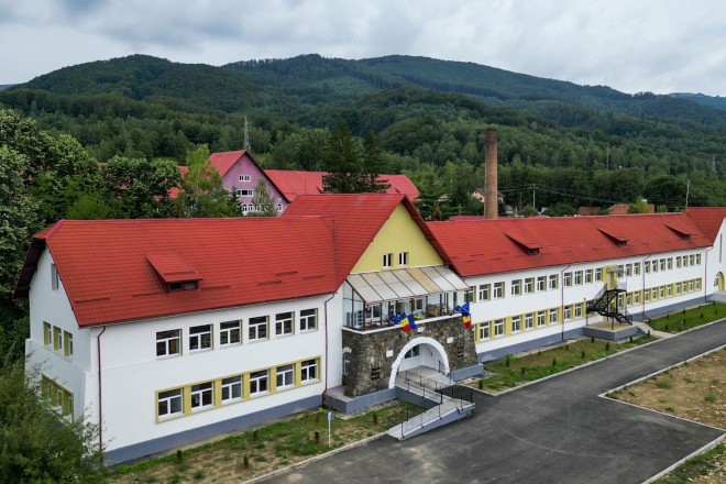 Lupeni. Liceul Tehnologic, complet modernizat