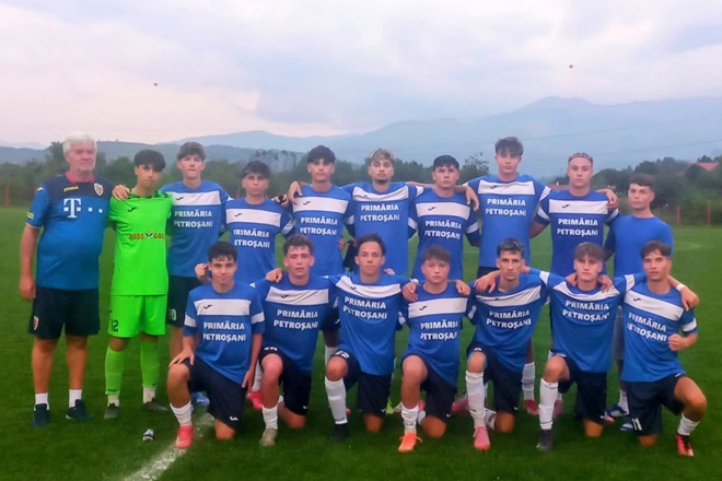 Fotbal. U 19. Victorie si la Under 19
