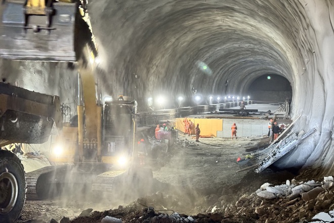 Lucrarile la tunelurile de pe Autostrada A1 Margina–Holdea avanseaza: peste 40% din proiect este finalizat