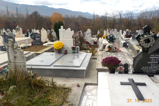 Vulcan. Primaria n-are de gand sa scoata mortii afara