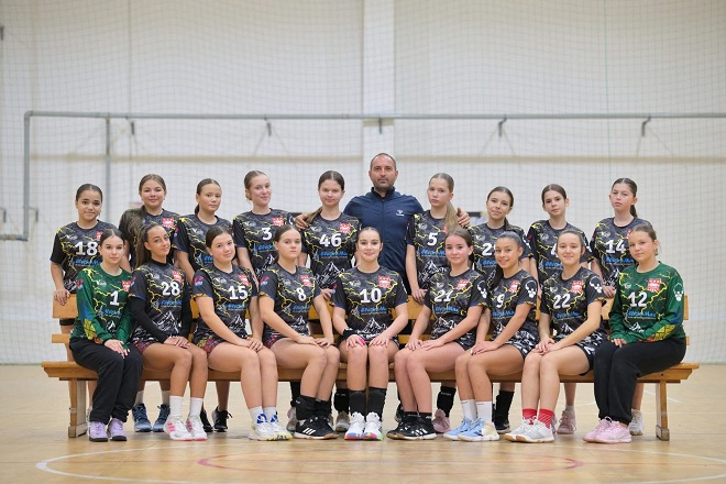 Spectacol total la handbal. CSS PETROSANI - CSS HUNEDOARA 22-21