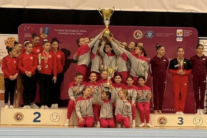 30 de medalii la gimnastica