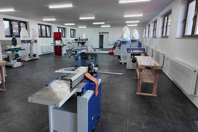 Elevii din Uricani vor face practica intr-un atelier-scoala unic in Valea Jiului