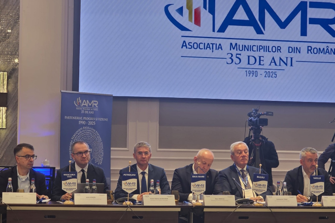 Primarul Tiberiu Iacob-Ridzi, la Adunarea Generala a AMR