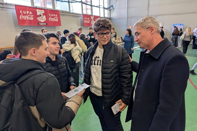 O reusita la Colegiul Economic Hermes. Bursa Meseriilor pentru Elevi