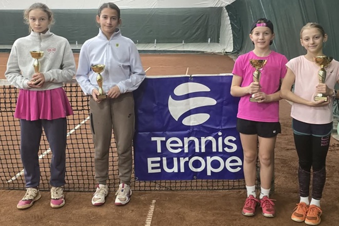 Tenis de camp. Laude de la federatie