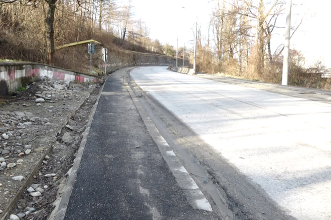 Vulcan. Pista de biciclete, aproape gata