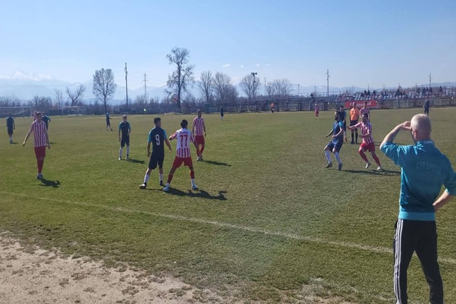 Fotbal. Cupa Romaniei. CS CFR Simeria zdrobeste Inter Petrila