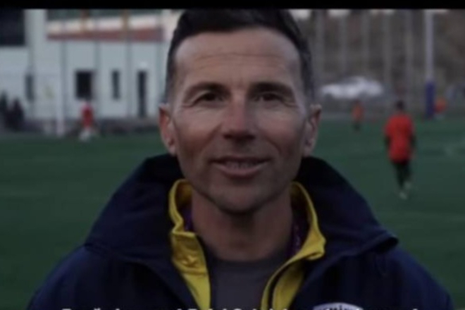 Fotbal. Juniori U13. Hai, Jiul! Hai, copiii!