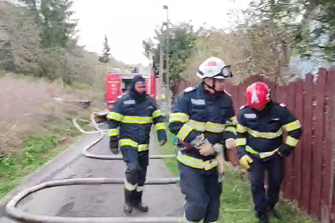 Peste 200 de interventii ale salvatorilor hunedoreni in minivacanta de Paste. Incendii, accidente si urgente medicale