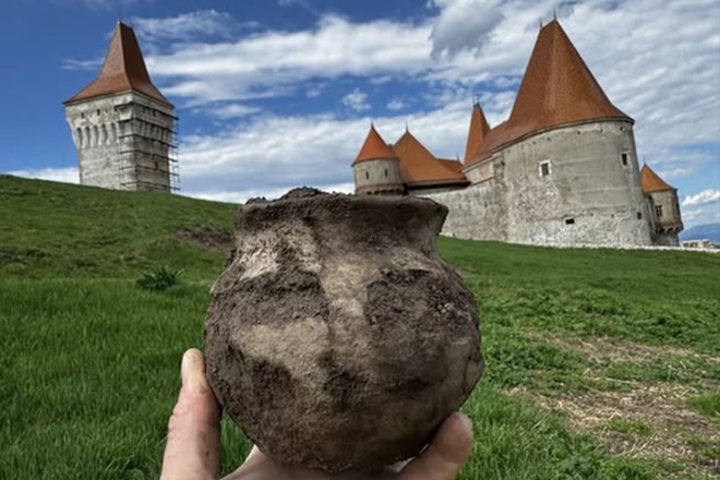 Noi descoperiri arheologice la Castelul Corvinilor din Hunedoara