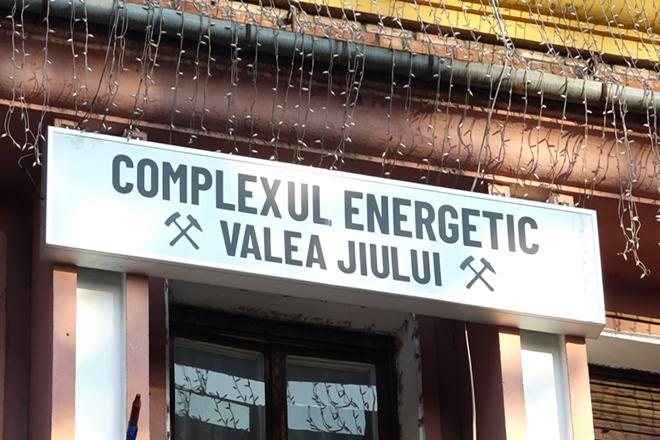 Cum infrunta criza Complexul Energetic Valea Jiului. Prime de lux si achizitii neeligibile