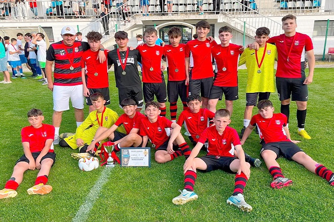 ACS Minerul Lupeni U14. Vicecampioni cu fruntea sus