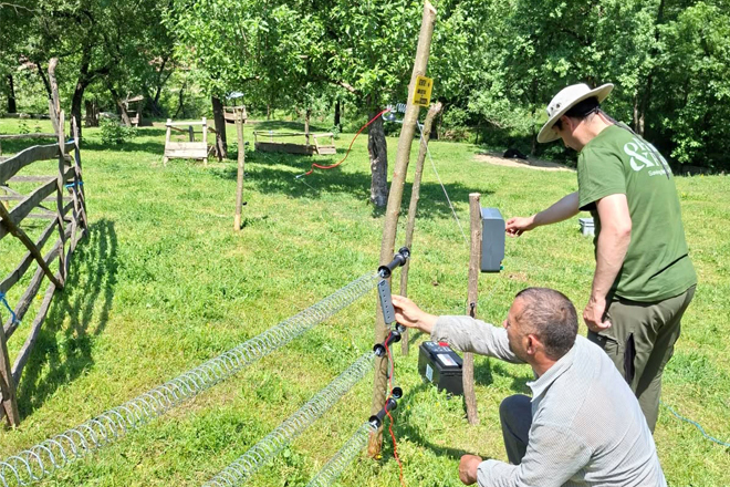 Parcul Gradistea Muncelului–Cioclovina Garduri electrice montate la stane