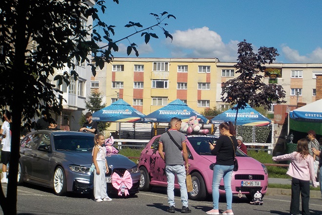 Vulcan. Mai usor cu ambalatul motoarelor!