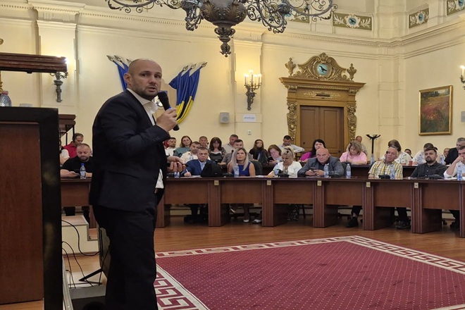 Deva. Intruniri ADR Vest la consiliul judetean