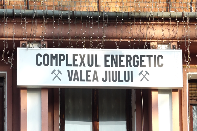 Desi cu productia sta prost, CEVJ are cei mai multi angajati din judet