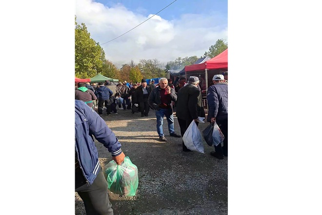Targul de la Pui, intre traditie si comert