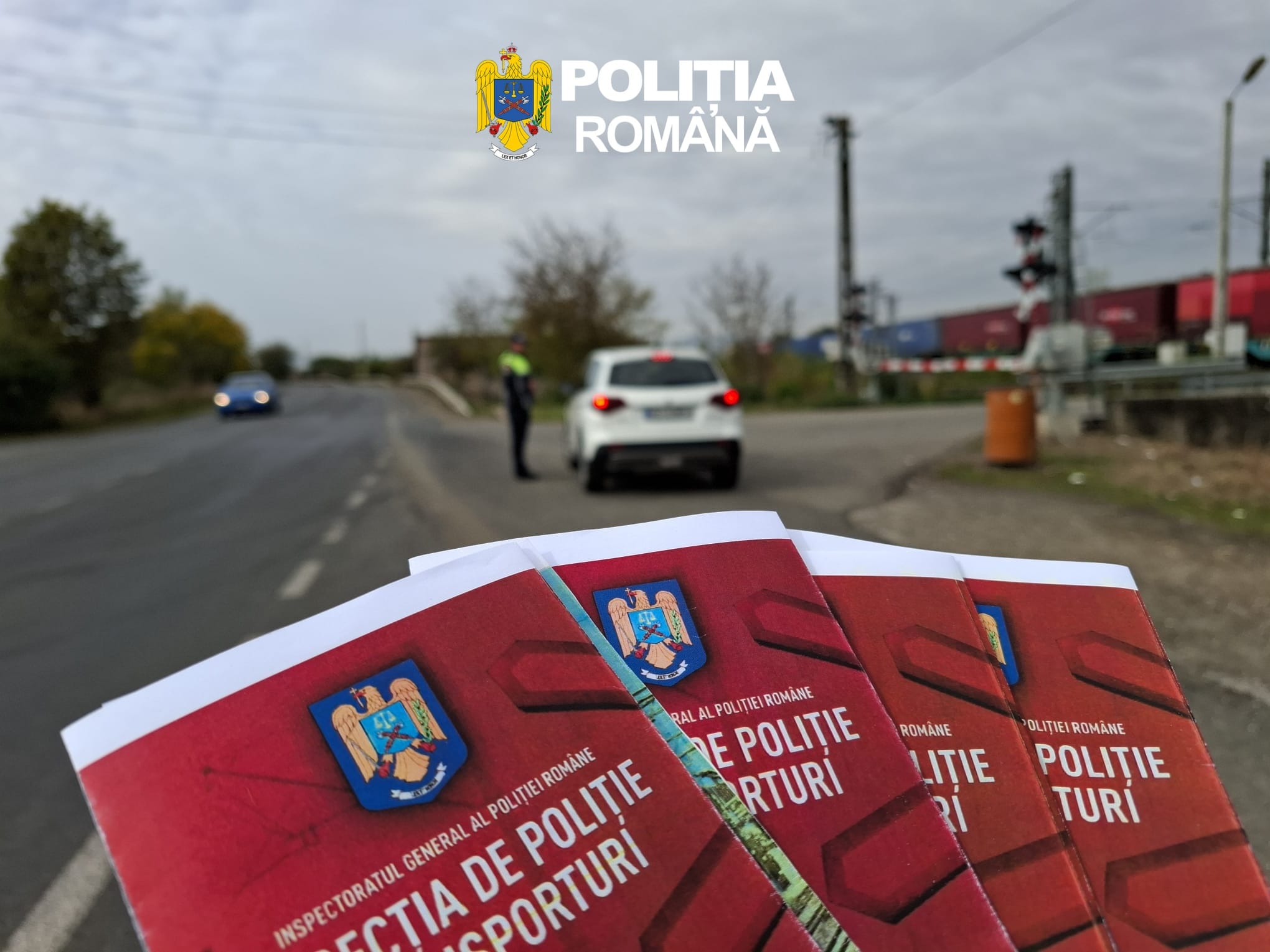 Actiune preventiva a politistilor hunedoreni la trecerile la nivel cu calea ferata. 25 de sanctiuni aplicate