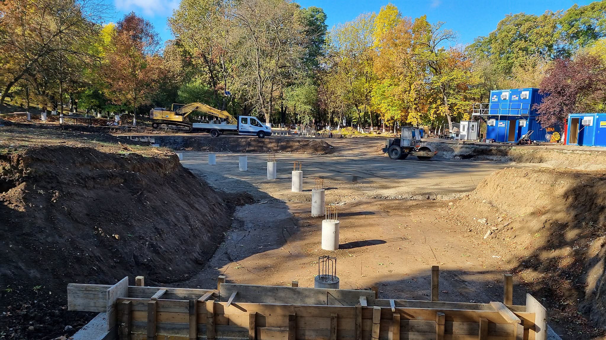 Parcul Corvinul din Hunedoara, in plin proces de modernizare