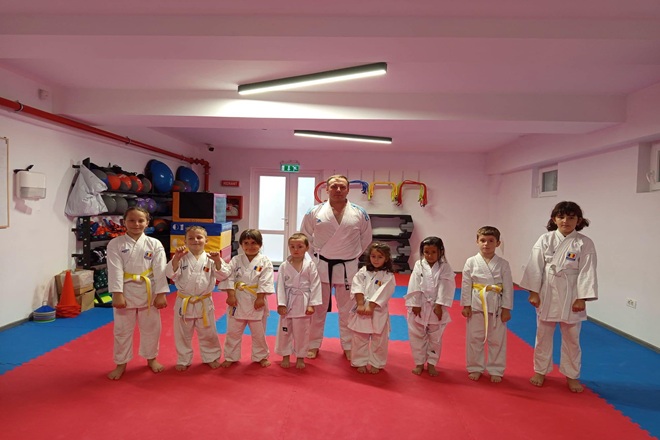 Micii campioni de maine! Karate pentru copiii de 4-5 ani, la Dojo Gym Baru
